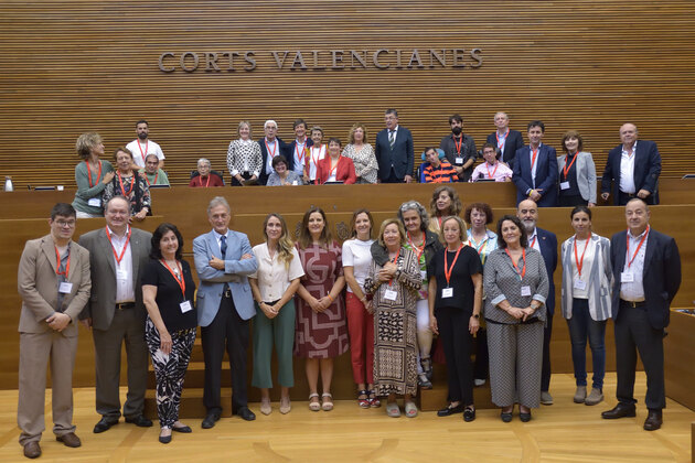 Las Cortes Valencianas se unen al Movimiento ASPACE para reivindicar la vida independiente de las personas con parálisis cerebral 